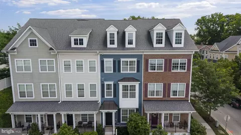 202 Meridian Ln, Towson, MD 21286