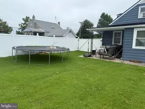 Exterior - 1346 Willow Rd, Dundalk, MD 21222 photo 6 of 8