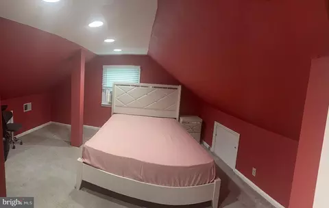 Bedroom - 1346 Willow Rd, Dundalk, MD 21222 photo 7 of 12