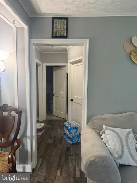 Entry Way - 1346 Willow Rd, Dundalk, MD 21222 photo 8 of 16