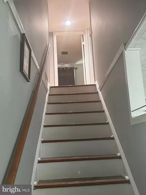 Entry Way - 1346 Willow Rd, Dundalk, MD 21222 photo 15 of 16