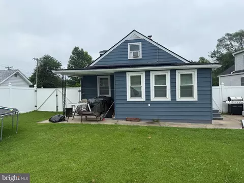 Exterior - 1346 Willow Rd, Dundalk, MD 21222 photo 7 of 8