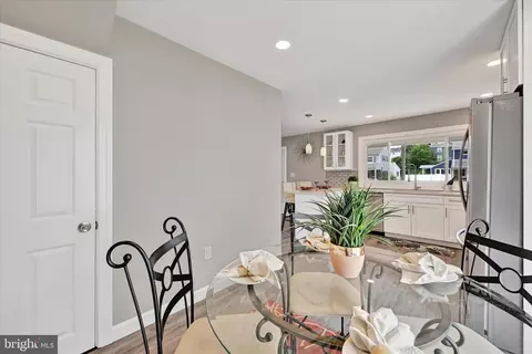 1205 Locust Ave, Halethorpe, MD 21227 photo 11