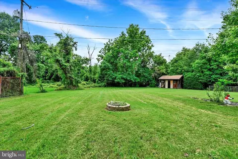 1205 Locust Ave, Halethorpe, MD 21227 photo 28