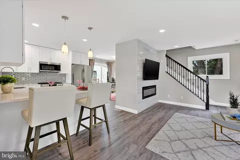 1205 Locust Ave, Halethorpe, MD 21227 photo 4