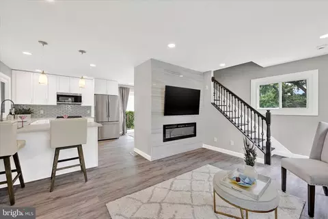 1205 Locust Ave, Halethorpe, MD 21227 photo 5