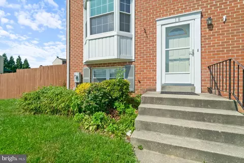 18 Perryoak, Nottingham, MD 21236 photo 3