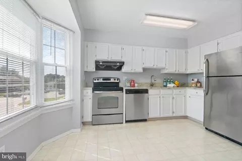 18 Perryoak, Nottingham, MD 21236 photo 4
