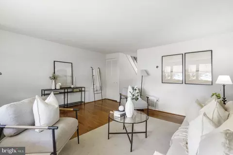 4430 Annapolis Rd, Halethorpe, MD 21227 photo 5