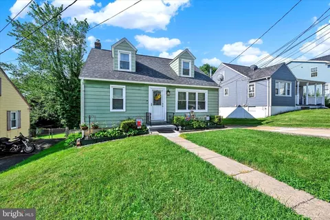 7923 32nd St, Rosedale, MD 21237