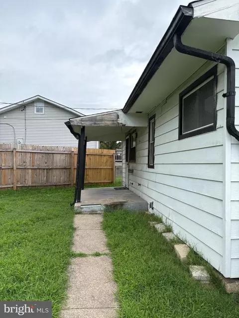 Exterior - 107 Compass Rd, Middle River, MD 21220 photo 1 of 1