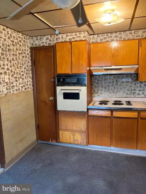 Kitchen - 107 Compass Rd, Middle River, MD 21220 photo 2 of 2
