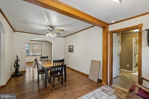 Entry Way - 2518 S Snyder Ave, Sparrows Point, MD 21219 photo 2 of 4