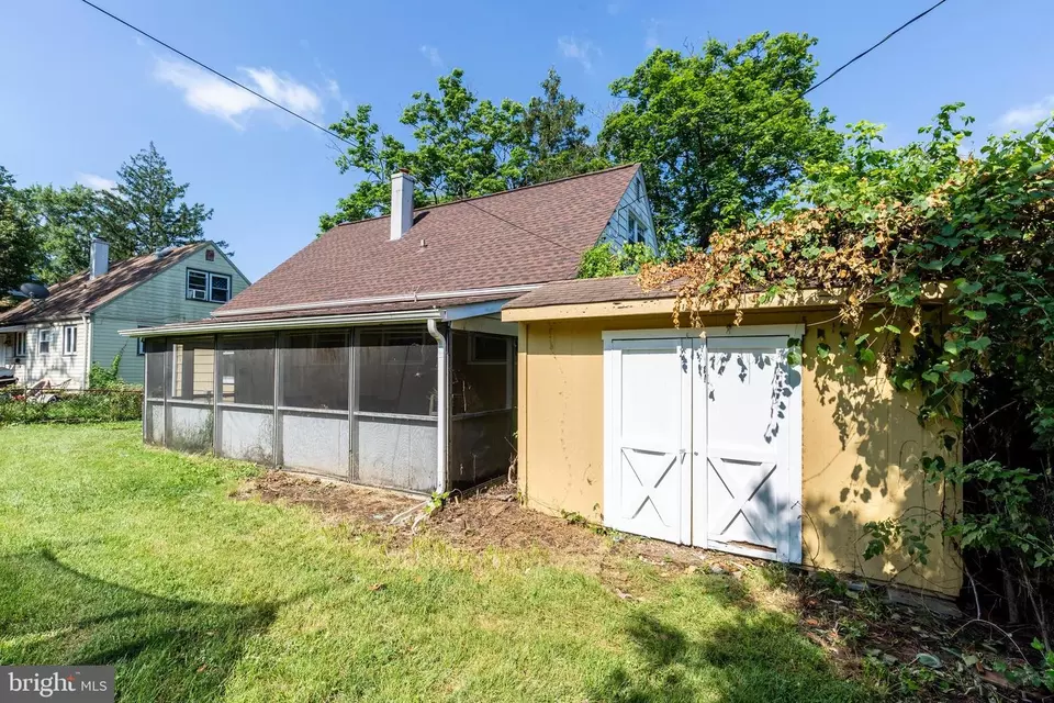 Exterior - 737 Silver Creek Rd, Pikesville, MD 21208 photo 5 of 6