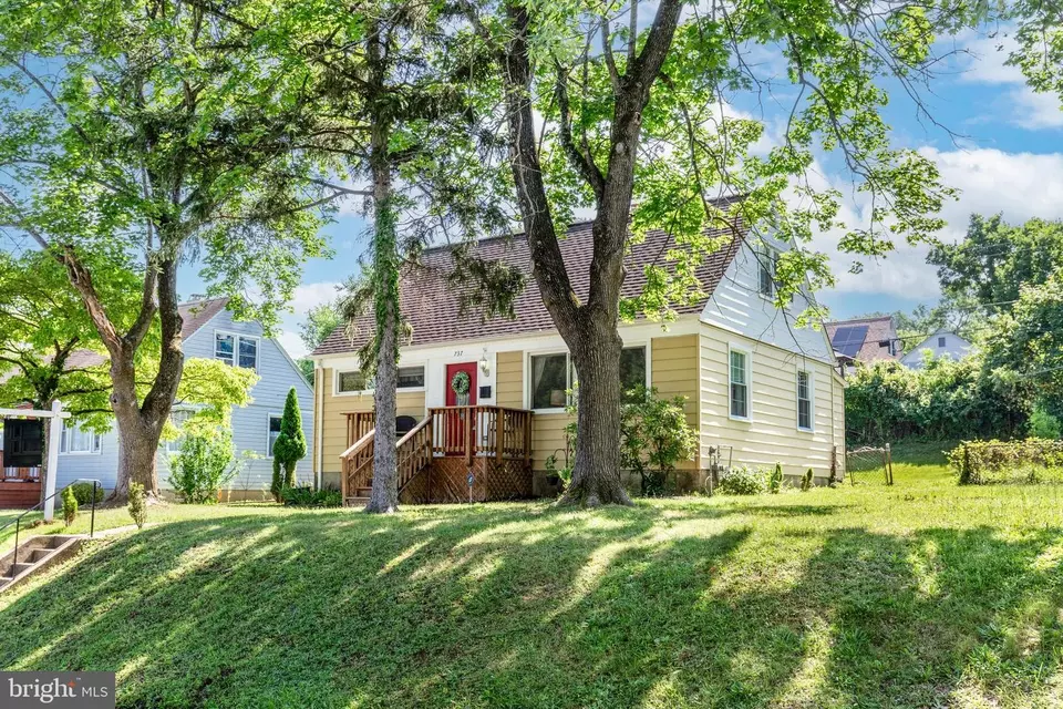 Exterior - 737 Silver Creek Rd, Pikesville, MD 21208 photo 6 of 6