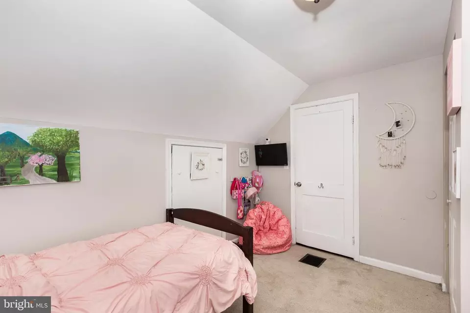 Bedroom - 737 Silver Creek Rd, Pikesville, MD 21208 photo 4 of 7