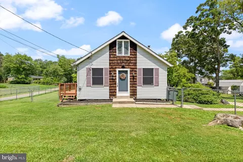 10018 Dolfield Rd, Owings Mills, MD 21117