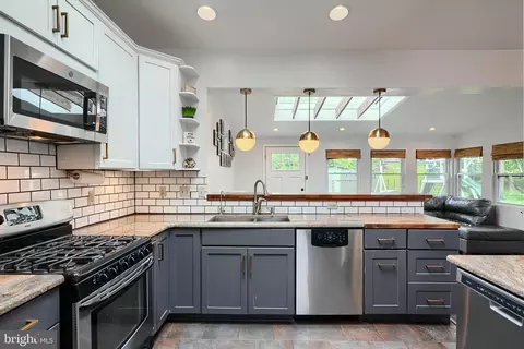 6808 Timberlane Rd, Baltimore, MD 21209 photo 10