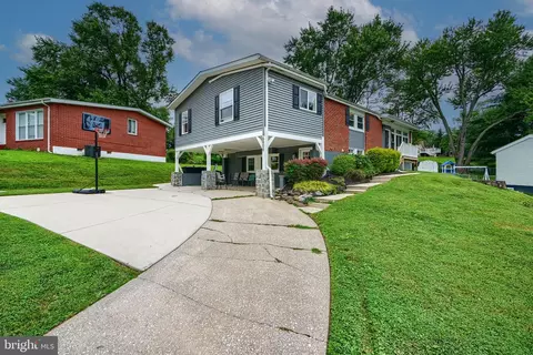 6808 Timberlane Rd, Baltimore, MD 21209 photo 2