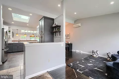 6808 Timberlane Rd, Baltimore, MD 21209 photo 5