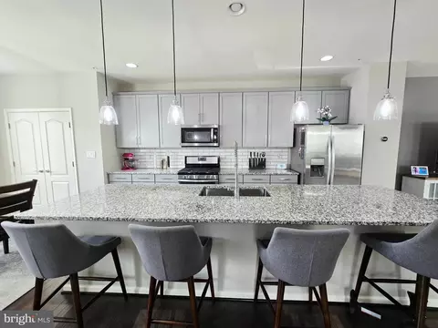 921 Sandy Run Rd, Middle River, MD 21220 photo 4