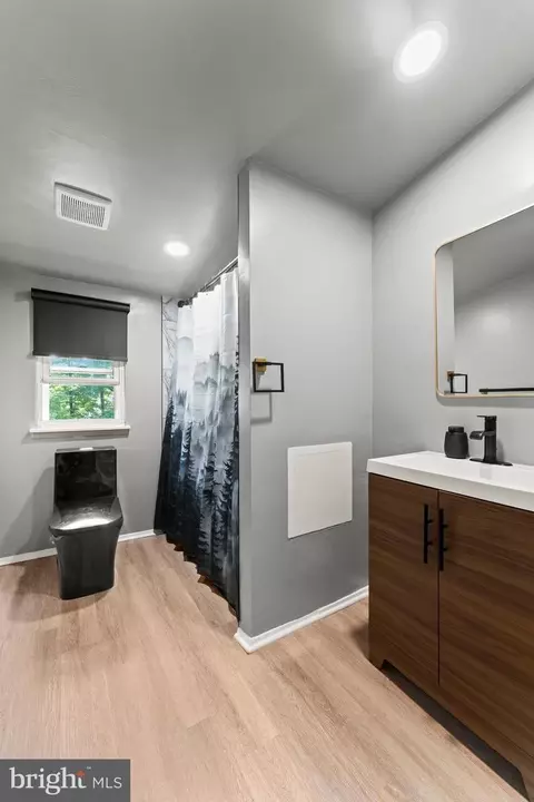 Bath - 1922 Brookdale Rd, Windsor Mill, MD 21244 photo 2 of 2