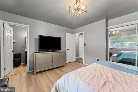 Bedroom - 1922 Brookdale Rd, Windsor Mill, MD 21244 photo 3 of 6