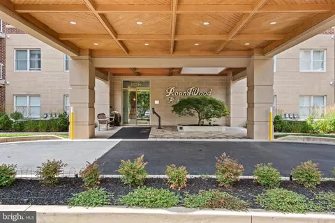 12246 Roundwood Rd #108, Lutherville Timonium, MD 21093