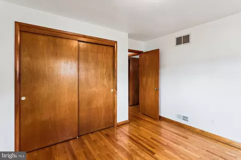 301 2nd Ave, Lansdowne, MD 21227 photo 26