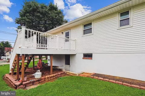 301 2nd Ave, Lansdowne, MD 21227 photo 9