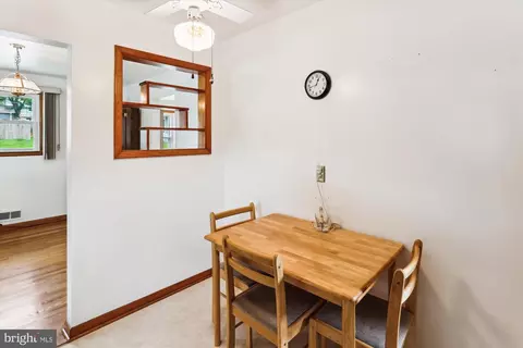 301 2nd Ave, Lansdowne, MD 21227 photo 22