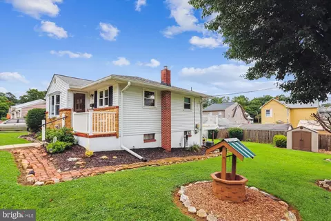 301 2nd Ave, Lansdowne, MD 21227 photo 3