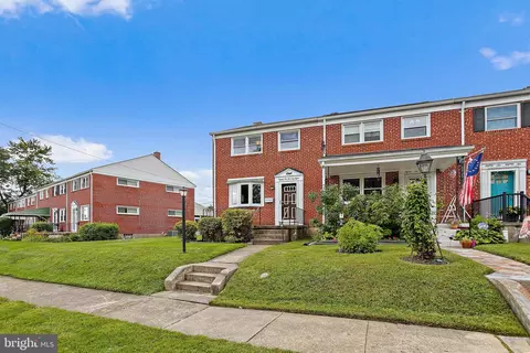 8678 Hoerner Ave, Parkville, MD 21234