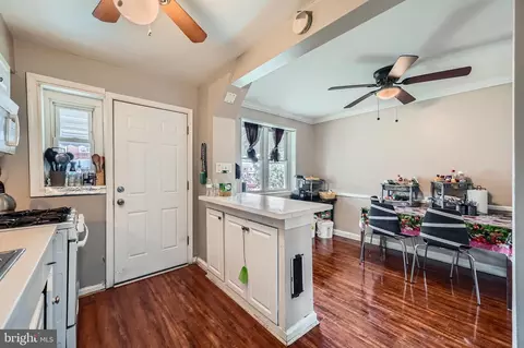 Entry Way - 7756 Wynbrook Rd, Baltimore, MD 21224 photo 3 of 3