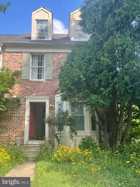 10 Highlands Ct, Owings Mills, MD 21117