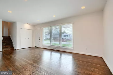 6807 Chippewa Dr, Baltimore, MD 21209 photo 12