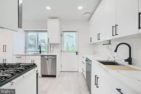 6807 Chippewa Dr, Baltimore, MD 21209 photo 6
