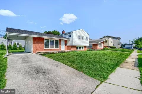 6807 Chippewa Dr, Baltimore, MD 21209 photo 2