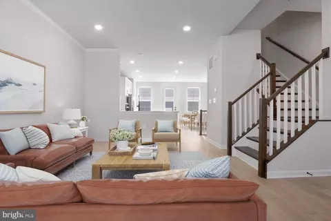 Entry Way - 6526 Greenleigh Ave, Middle River, MD 21220 photo 4 of 6