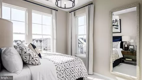 Bedroom - 6526 Greenleigh Ave, Middle River, MD 21220 photo 2 of 3