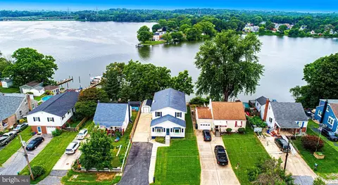 52 Wagners Ln, Essex, MD 21221