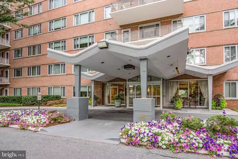 11 Slade Ave #410, Pikesville, MD 21208