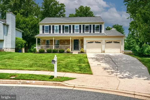 22 Skywood Ct, Parkville, MD 21234