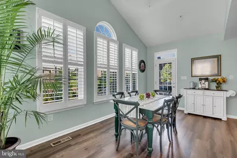 Dining - 10437 Windlass Run Rd, Baltimore, MD 21220 photo 2 of 2