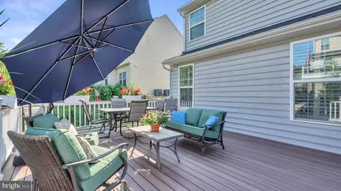 Exterior - 10437 Windlass Run Rd, Baltimore, MD 21220 photo 2 of 13