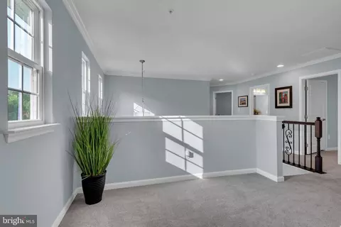 Entry Way - 10437 Windlass Run Rd, Baltimore, MD 21220 photo 6 of 9