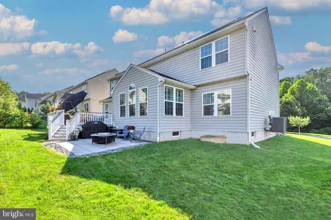 Exterior - 10437 Windlass Run Rd, Baltimore, MD 21220 photo 3 of 13