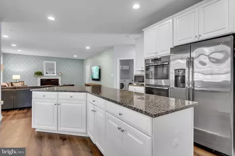 Kitchen - 10437 Windlass Run Rd, Baltimore, MD 21220 photo 6 of 6