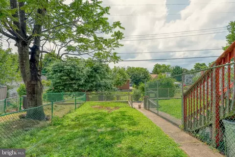 Exterior - 570 47th St, Baltimore, MD 21224 photo 8 of 9