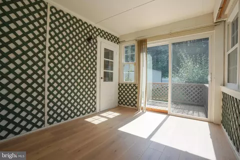 Exterior - 616 Warwick Rd, Baltimore, MD 21229 photo 4 of 7